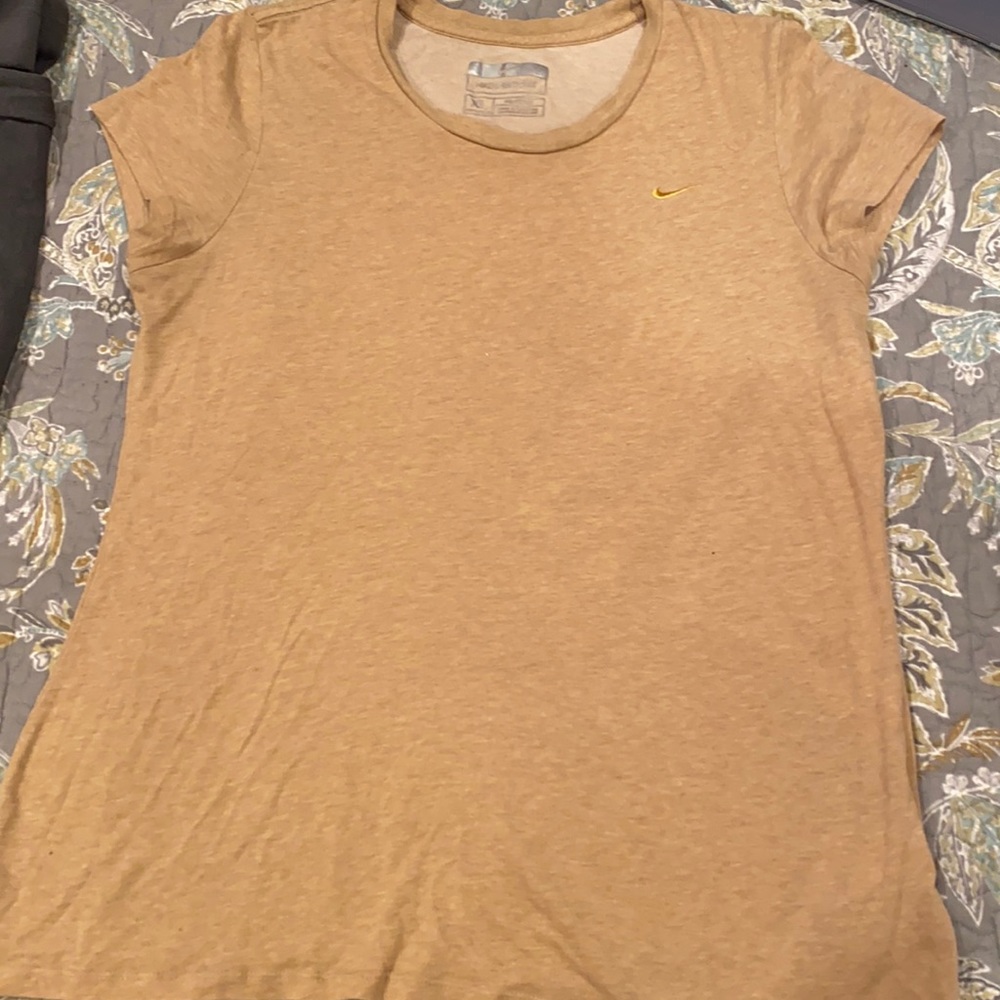 Nike SportsTee